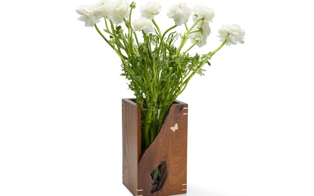 Teak Flower Vase.3 – THB 19,500 (Sold Out)