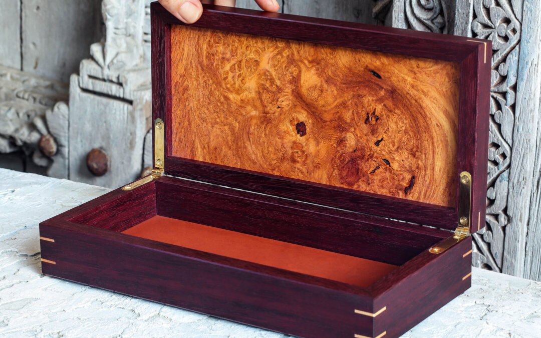 Jewelry Box in Burl, Purple Heart Wood & Brass (A)- THB 32,000