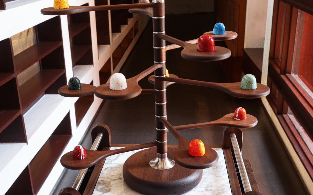 Petal Axis – Sculptural Presentation System