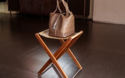 The Art of the Unspoken Welcome: Why Luxury Dining and Hospitality Need Dedicated Purse Stools